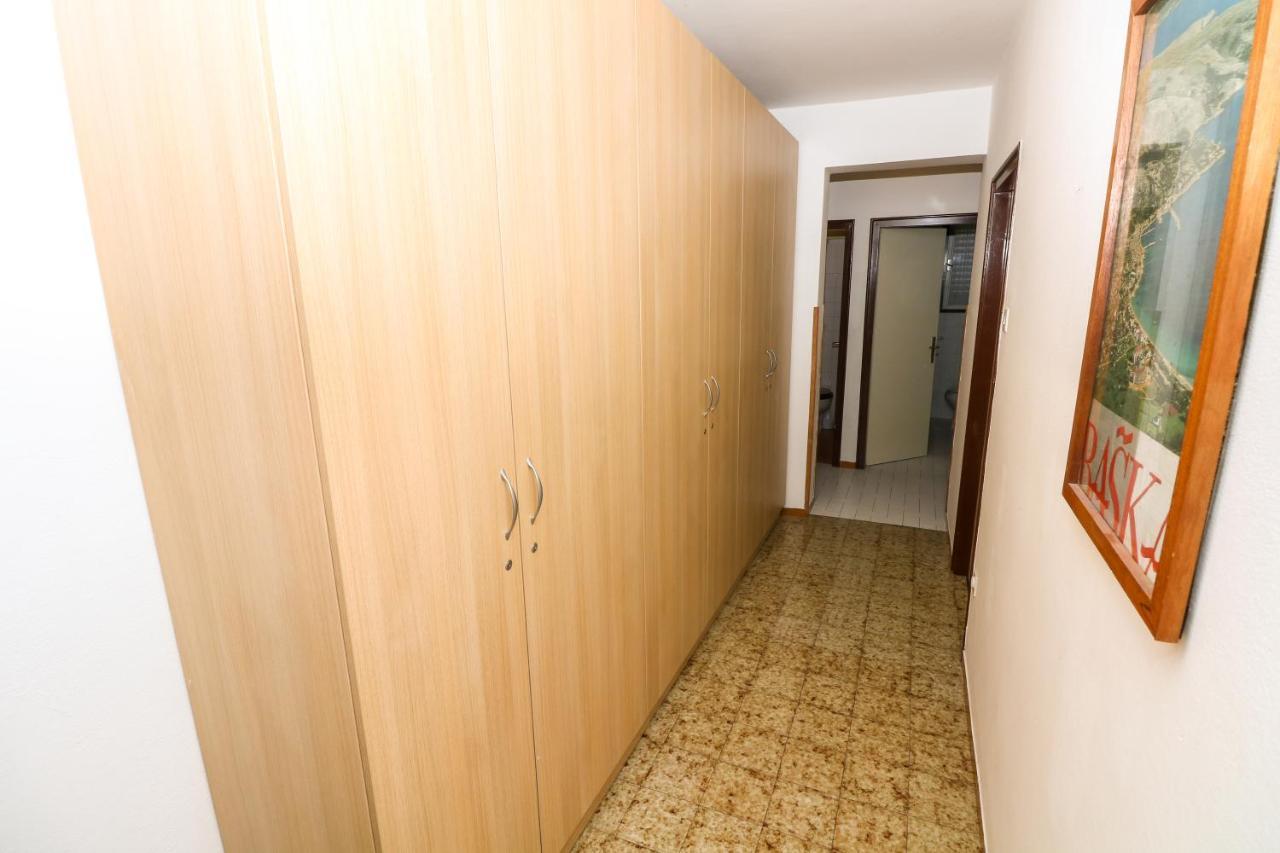 Apartments Magasic With Terrace Baška Buitenkant foto