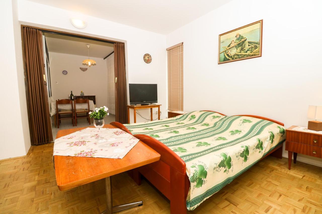Apartments Magasic With Terrace Baška Buitenkant foto