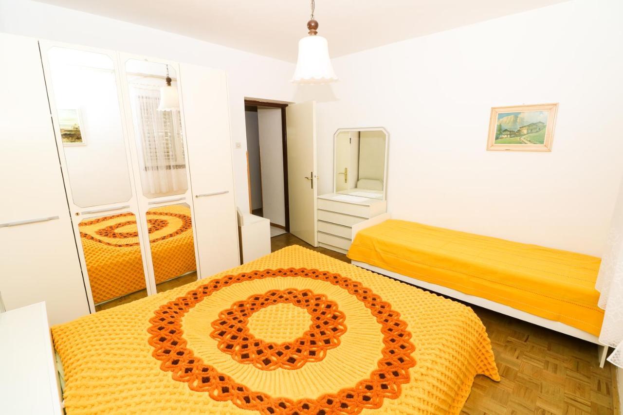 Apartments Magasic With Terrace Baška Buitenkant foto
