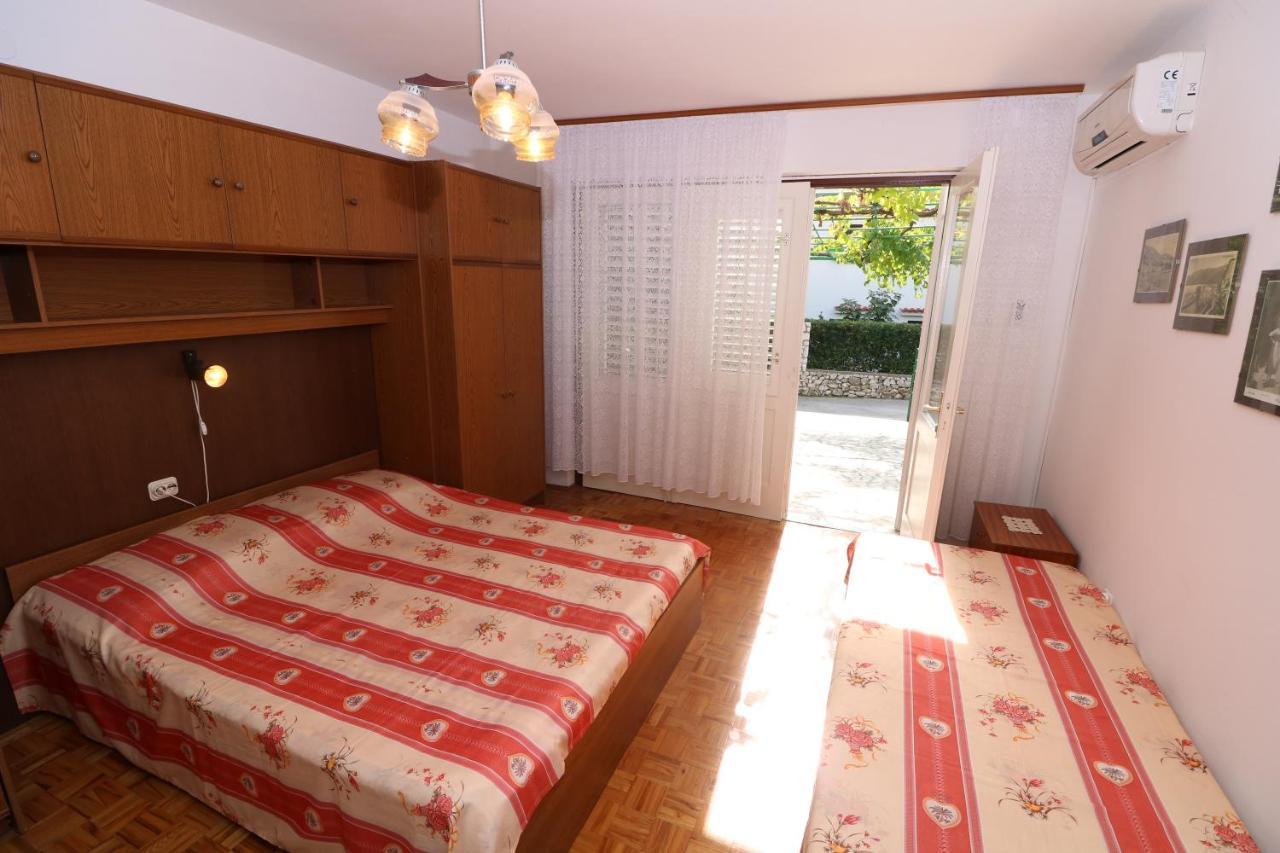 Apartments Magasic With Terrace Baška Buitenkant foto